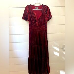 Stunning velvet midi dress with POCKETS by Anthropologie!